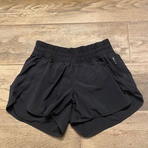 Track that lululemon shorts 4”